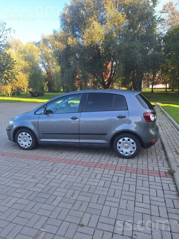 Pārdod VW Golf Plus ar uzticamo un ekonomisko 1.9 Tdi dzinēju. 
Auto nesen