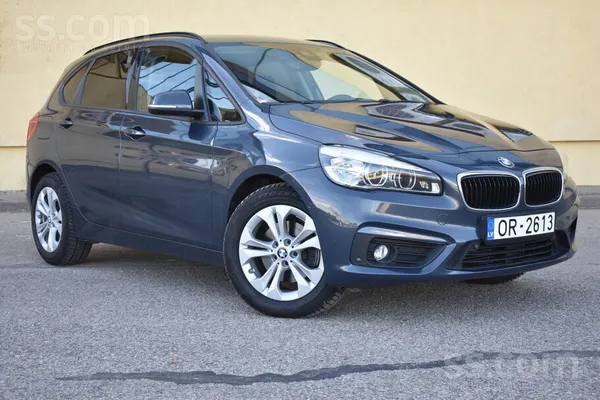 BMW 218 - 1