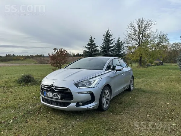 Citroen DS 2014, 2.0D dīzelis, Automāts, Hečbeks, Sudrabs — Latvijā