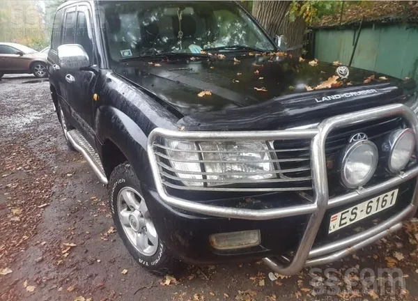 Toyota Pārdod par dzinēja un ritošās daļas cenu. 