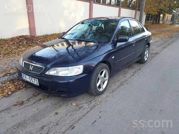 Honda Пробег--130 тыс. км . В салоне не курили. Не ржава