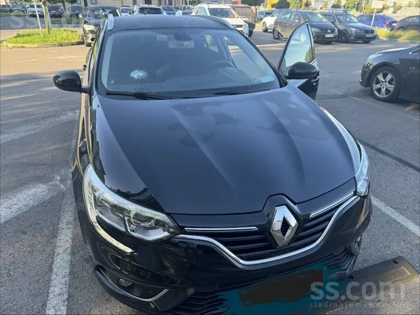 Renault Оригинальный пробег, в хорошем состоянии, обслужив