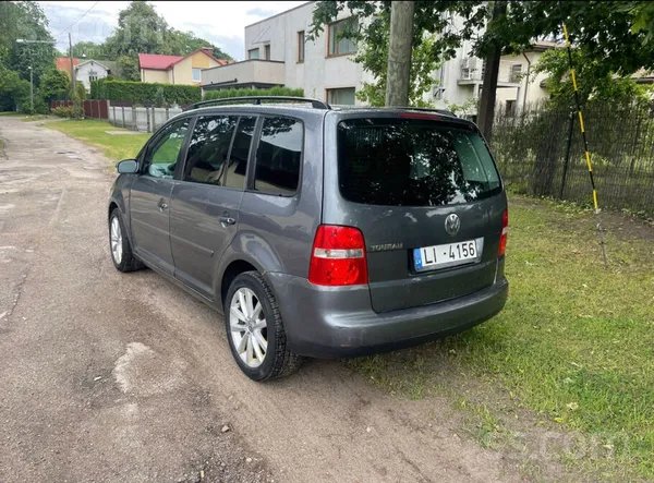 Volkswagen Touran