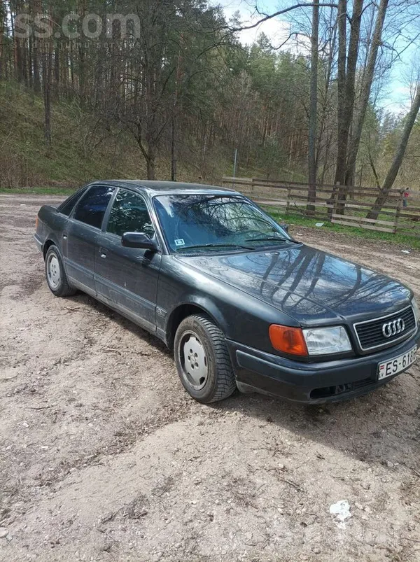 Audi 100