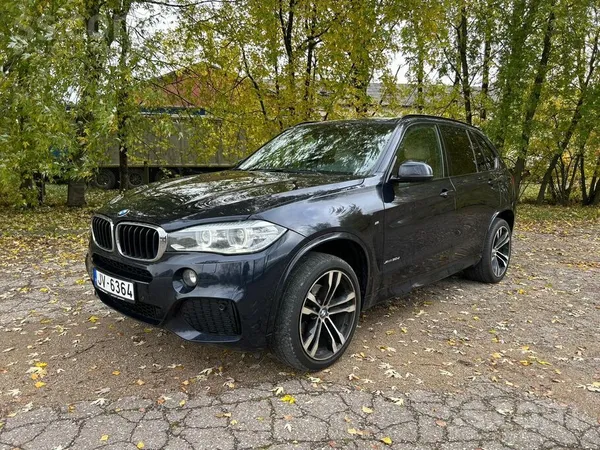 BMW X5 Xdrive30D 190kW, M-Pakotne. 
Auto ļoti labā tehniskā un vizuālā stāv