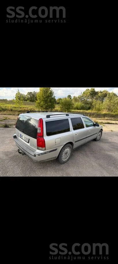 Volvo V70 - 1