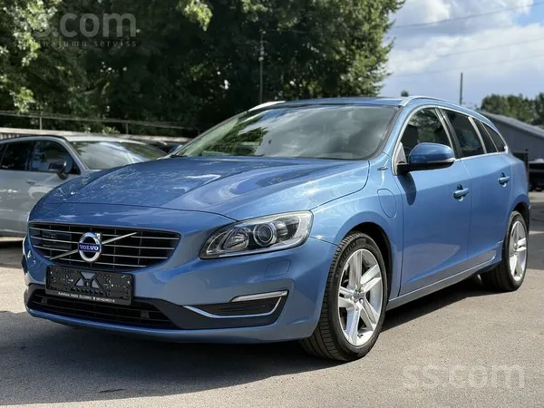 Pašuzlādes Hybrid/dīzelis, 162kW, 2.4l motors Awd, Twin Engine, atpakaļskatu