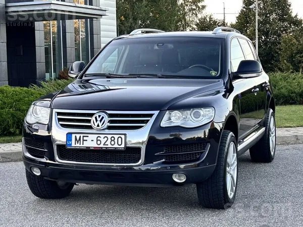 Volkswagen Touareg 2007, 3.0D dīzelis, Automāts, SUV/Apvidus, Melns — Latvijā