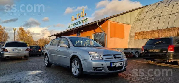 Opel Opel Signum ar veco labo 2, 2 dīzeļmotoru. TA līdz