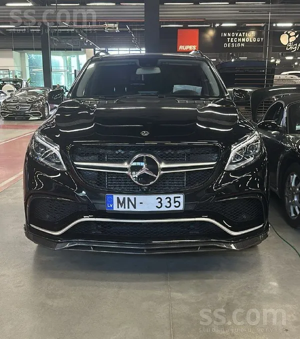 Продаю мерседес мл w166, 190кв. 258лс. 4 матик. Установлен выхлоп Maxhaust.
