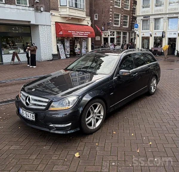 Pārdodu Mercedes c250, 2.2 dīzelis. 150 kW/ 204 ZS. Cena ar Pvn. 

Uzklāta