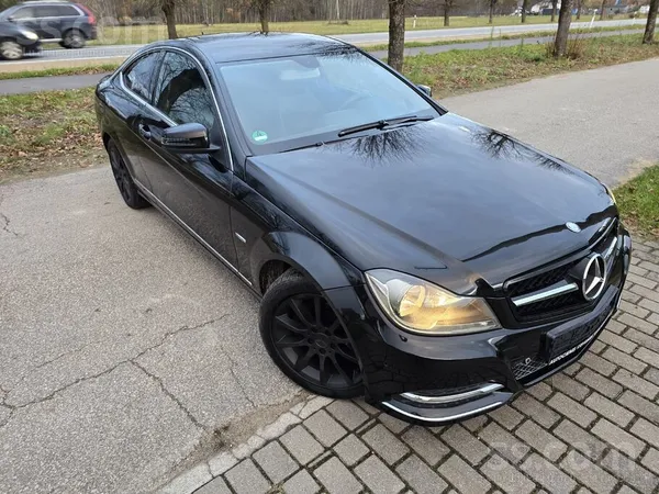 Avantgarde 2.2Dci 125Kw. Tikko no Vācijas. 
Apskatāmi visi Vācu tehn. dokum