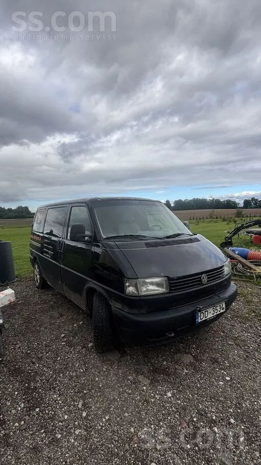 Volkswagen Pardodu WV Transporter .Latvijā ievests 2019 gadā 