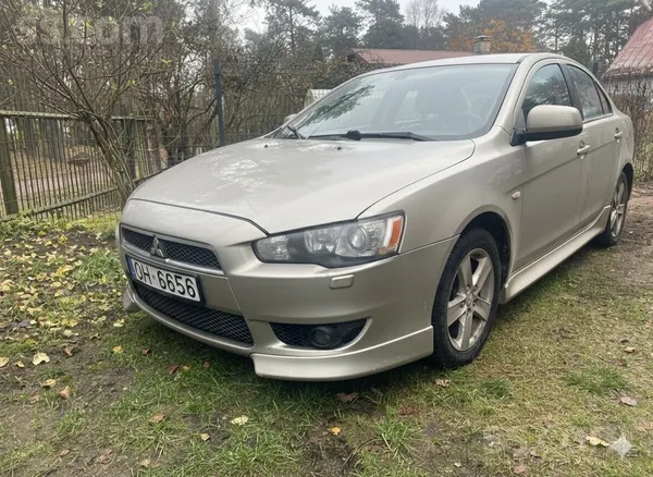 Mitsubishi Lancer