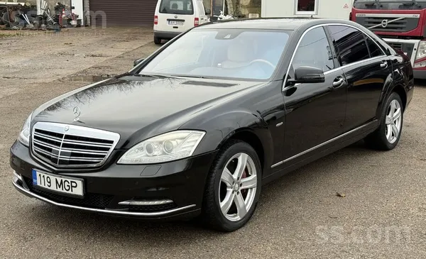 Mercedes S500L 4Matic. Maxi komplektacija. Ļoti laba stavok