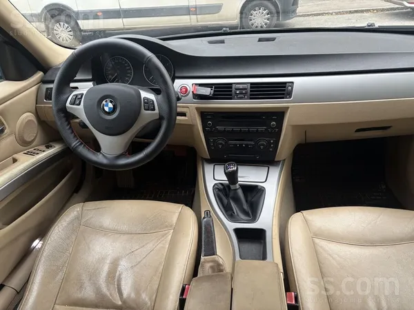 BMW Tiek pārdots BMW 320 2006. gada. Mašīna Latvijā ir