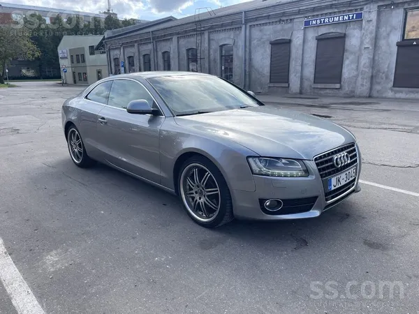 Audi A5 2008, 2.7D dīzelis, Automāts, Kupeja, Sudrabs — Latvijā