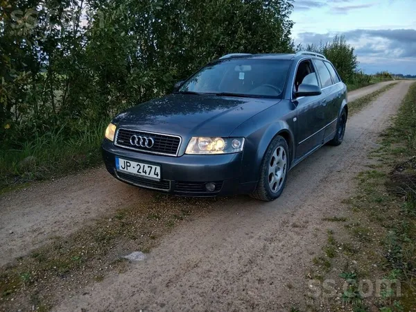 Audi A4 - 1