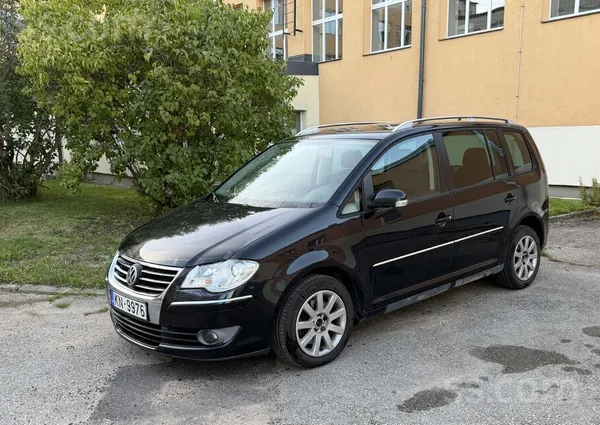 Volkswagen Touran - 1