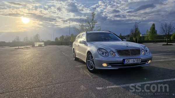 Mercedes E270