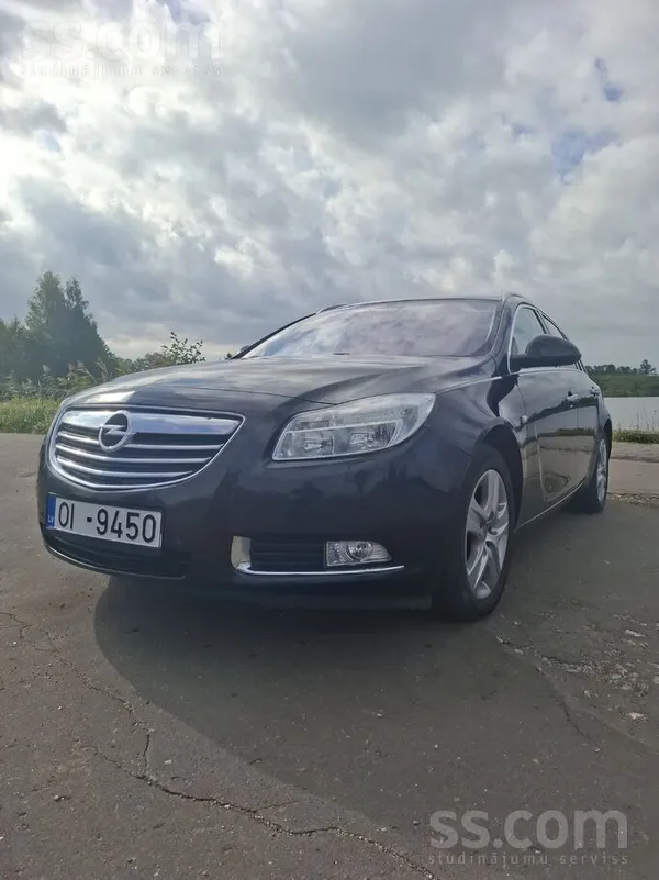Opel Insignia - 1