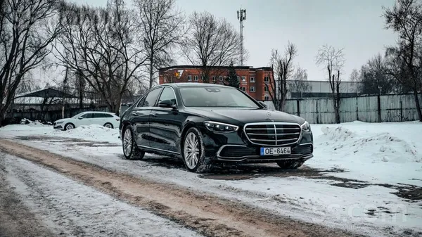 Pārdod mercedes benz s 350 4matic w223. Mašīna ir perfektā stāvoklī, nav krā