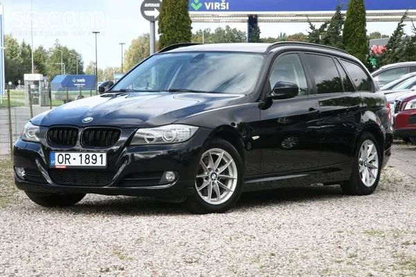 Bmw318, 2.0D, 105kw/143zs
Klimata kontrole, 
Kruīza kontrole, 
Biksenona
