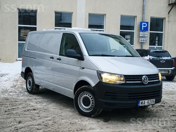 Volkswagen Uznemums Pārdod uzticamu Volkswagen Transporter T6