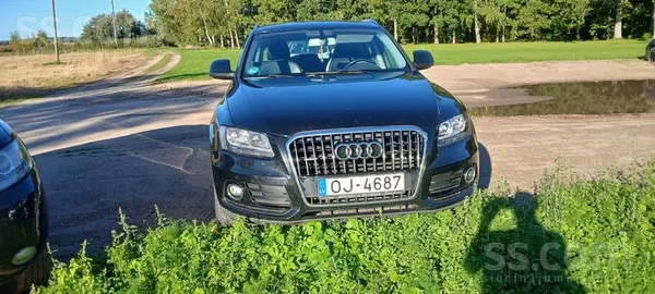 Pārdodu Audi Q5 2.0 benzīns labā tehniskā stāvoklī.