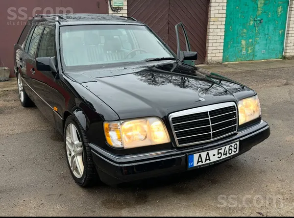 Mercedes Mercedes-Benz S124 (E-klase) – bez rūsas, izcils s