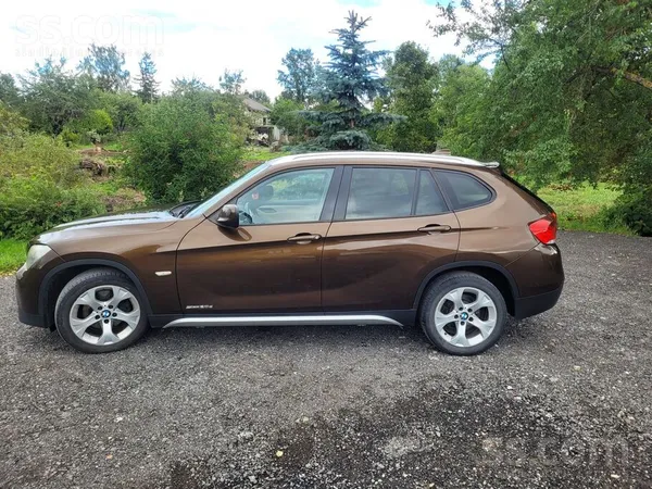BMW Pārdodas BMW X1 ar ekonomisku 2.0 dīzeldzinēju un 