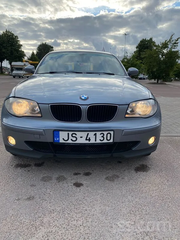 BMW 116 2006, 1.6 benzīns, Manuāls, Hečbeks, Pelēks — Latvijā