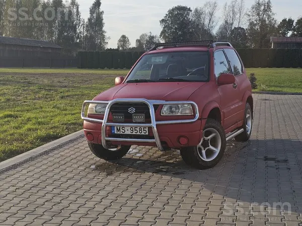 Pārdodu Suzuki Grand Vitara 4x4, 1.6 benzīns/gāze. 
Uzstādīta jauna gāzes s