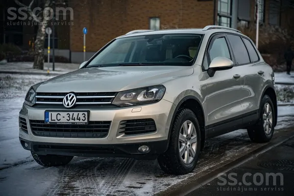 Volkswagen Pārdod VW Touareg 3.0 dīzelis, 4x4, automātiskā Āt