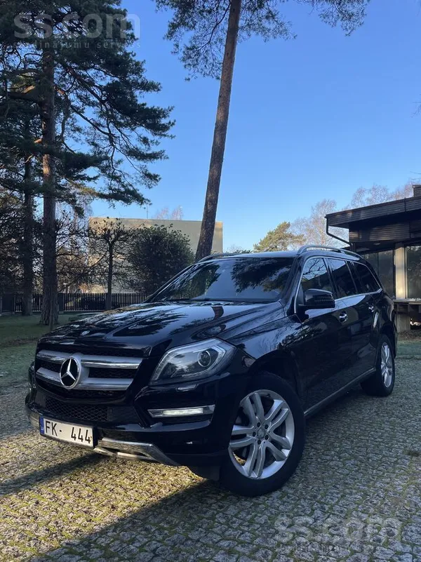 Продается Mercedes Benz GL 350, 2013 года. Один хозяин. Состояние: Ухоженное
