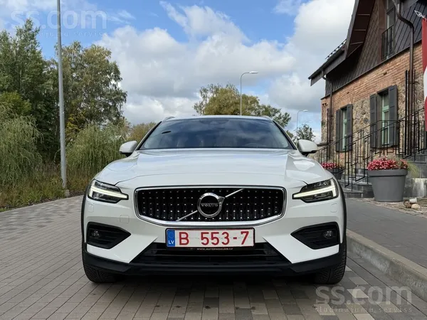 Volvo Volvo V60 Cross Country, Awd, 2, 0 Dīzelis, 147kw,