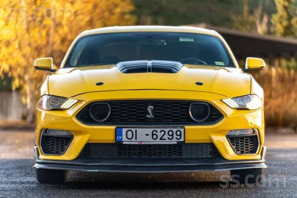 Ford Pārdodu skaistu Ford Mustang ecobust 2018 gada ar 