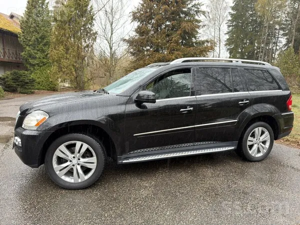 Mercedes GL450 2011, 4.7 benzīns, Automāts, SUV/Apvidus, Melns — Latvijā
