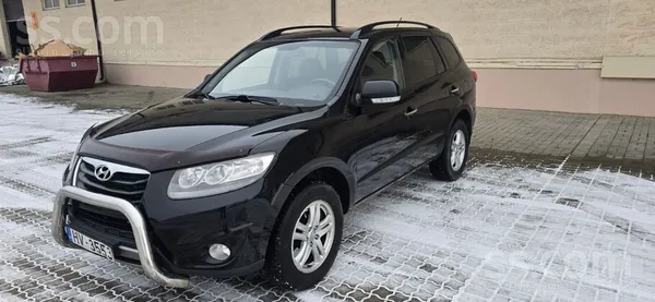 Pārdodu Hyundai Santa Fe, 145 kw. Auto jauns iegādāts Latvijā. Jārestaurē sl