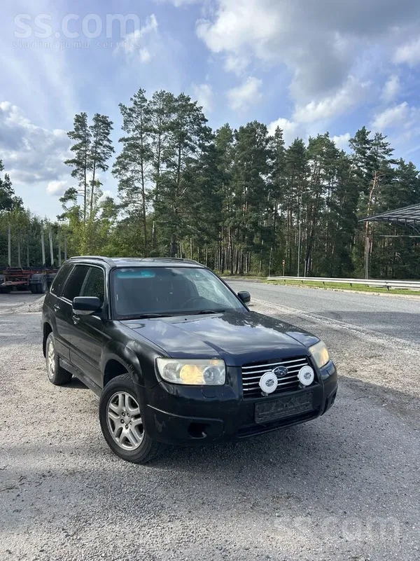 Subaru Ļoti labā stavokli subaru forester, glazes, arku i