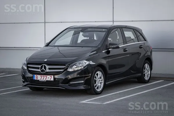 Mercedes B180 - 1