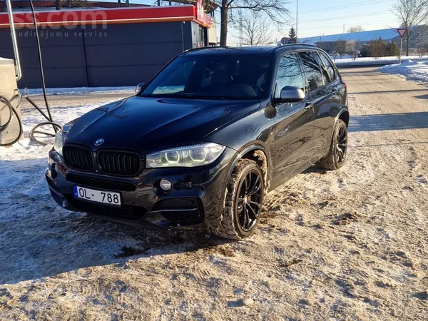 BMW Pārdodu BMW X5, M50D, 381zs, pilna komplektācija, 