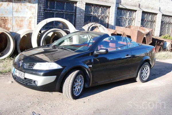 Īstais laiks iegādāties kabrioletu. Tirgoju Megane Karmann kabrioletu ar cie