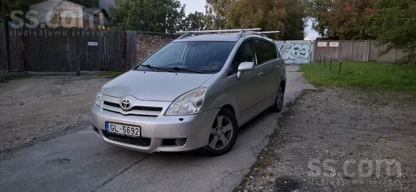 Toyota Pārdodu Toyota ar svaigu tehniski apskati. Ekonomi