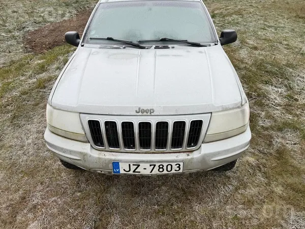Jeep Pārdodu Jeep Grand Cherokee. 