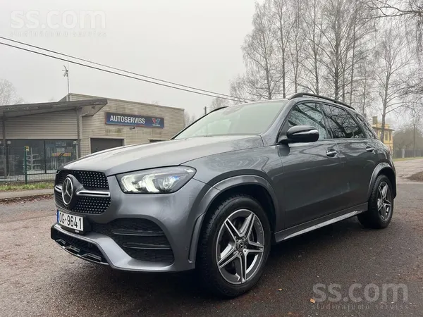Ātrās pārdošanas cena. Pārdodu ļoti skaistu un labā stāvoklī esošu Mercedes-