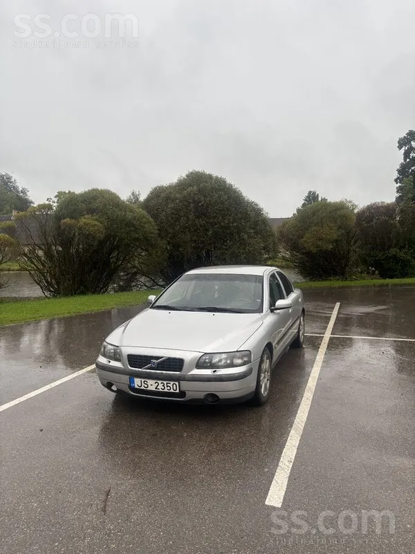 Volvo S60 - 1