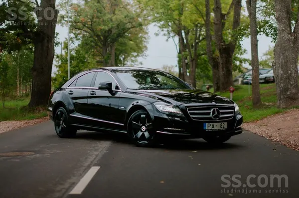 Mercedes Auto tehniski labā stāvoklī, kopts un viss nepieci