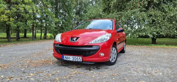 Peugeot Pārdodu mašīnu Peugeot 206+ saistībā ar jaunu auto