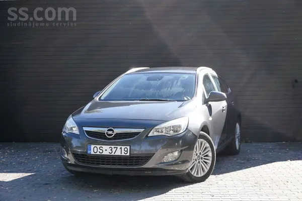 Opel Astra 2011. gada ar Garantiju, 2.0 dīzelis ar manuālo ātrumkārbu. 

A